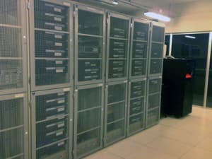 datacenter_racks Servidores dedicados en Argentina